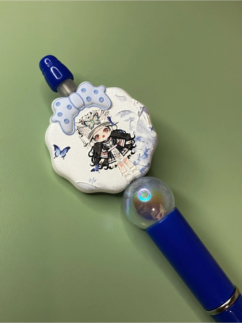 Handmade Beaded Pen with Embossed Fashionista Bead